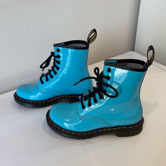 Dr. Doc Martens Sz 5 Air Wair Turquoise Patent Boots - Picture 5 of 13